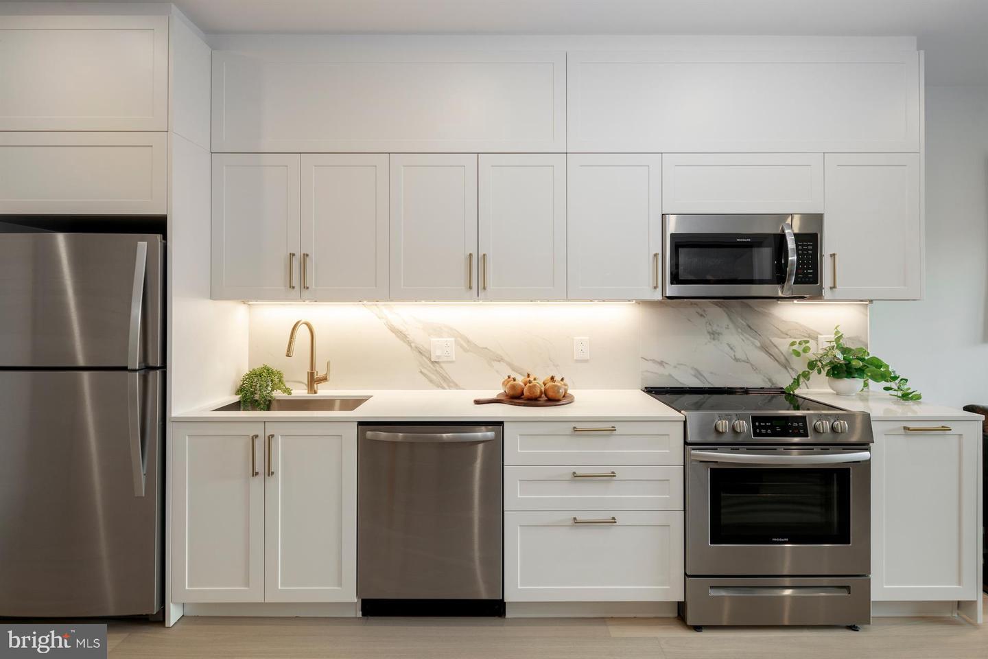 1001 N 2nd St #3br3ba