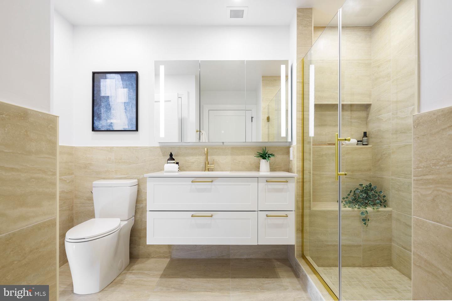 1001 N 2nd St #3br3ba