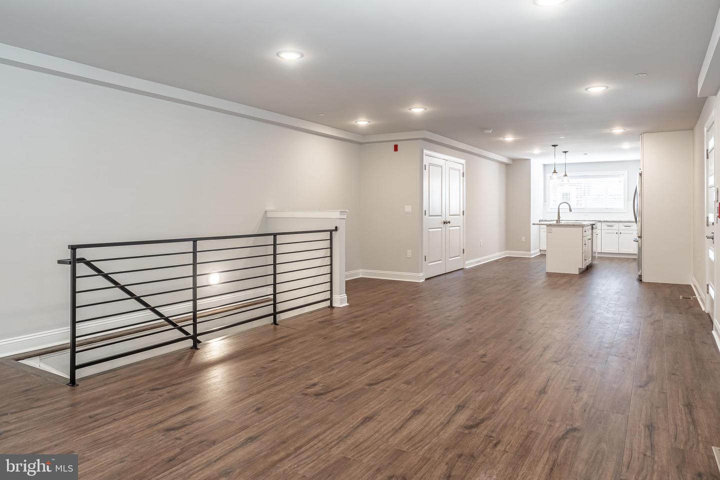2147 Christian St #1