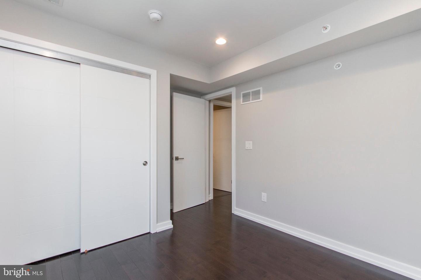 716-18 S Sartain St #4