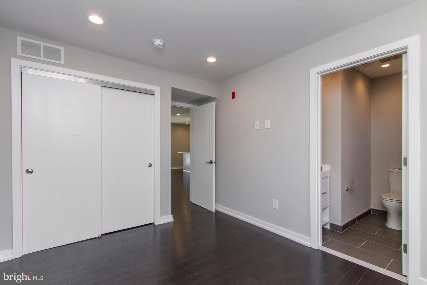 716-18 S Sartain St #4