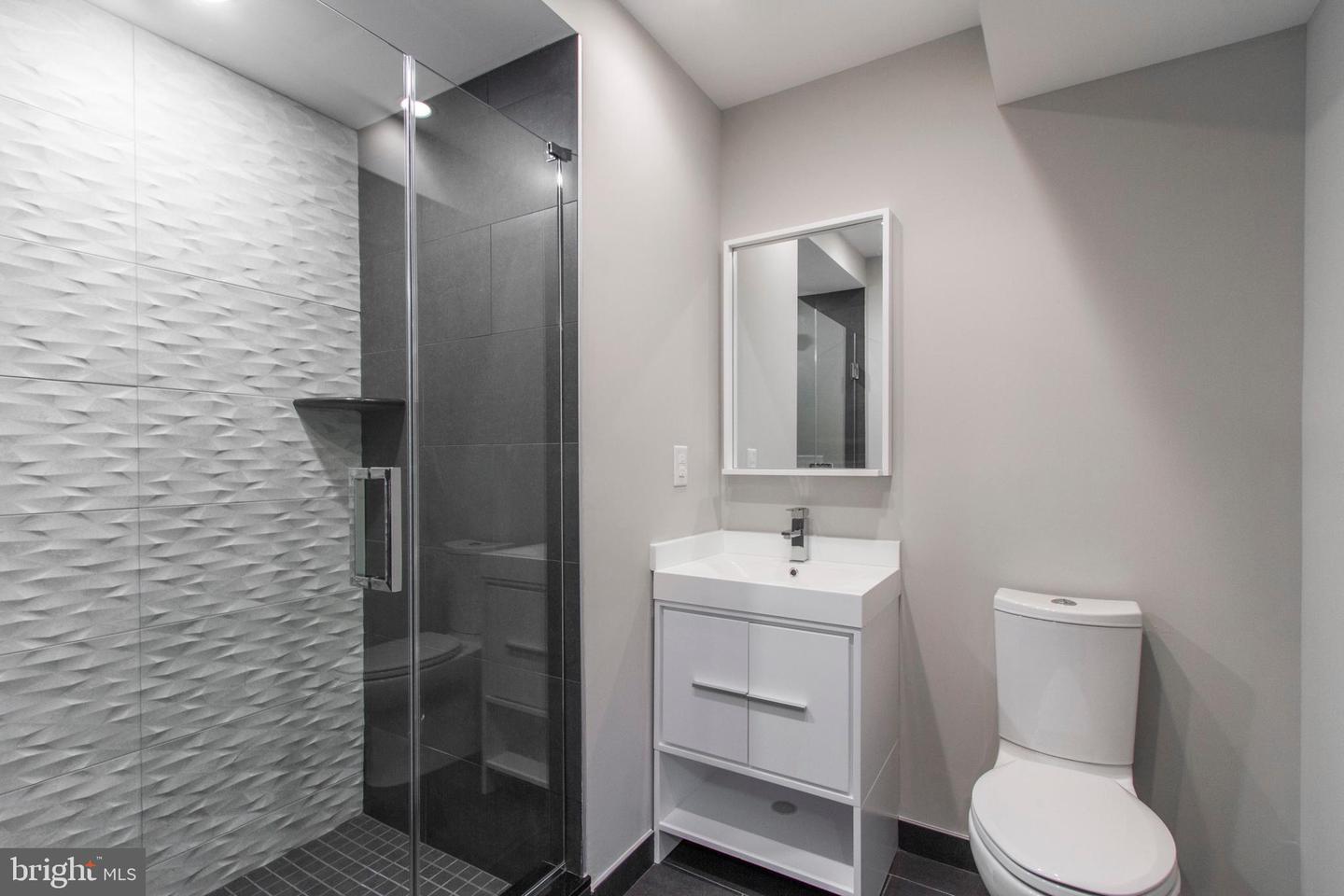 716-18 S Sartain St #4