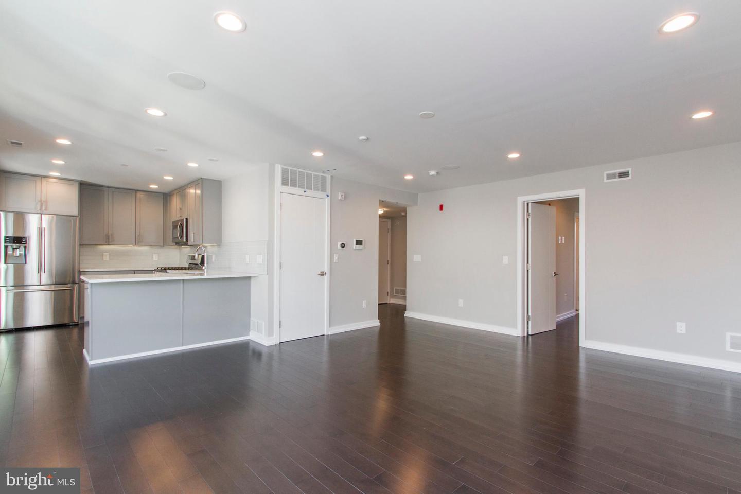 716-18 S Sartain St #4