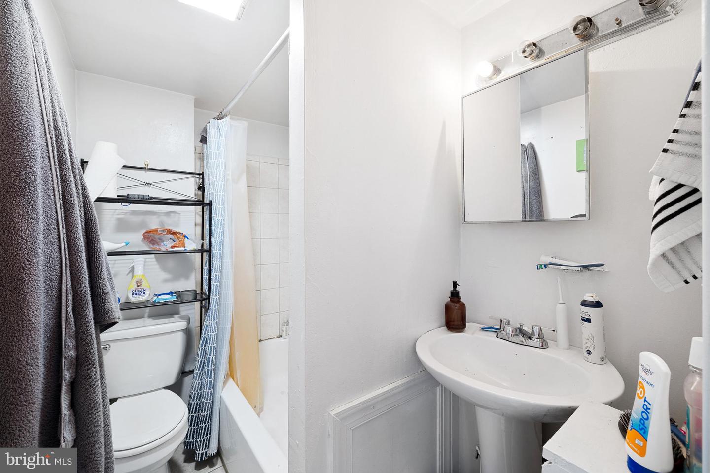 339 Christian St #2