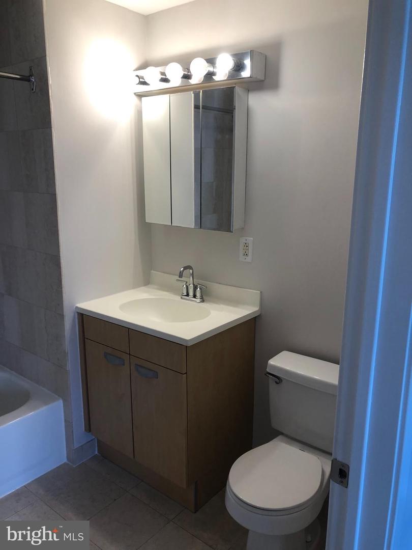 2 Leverington Ave #30