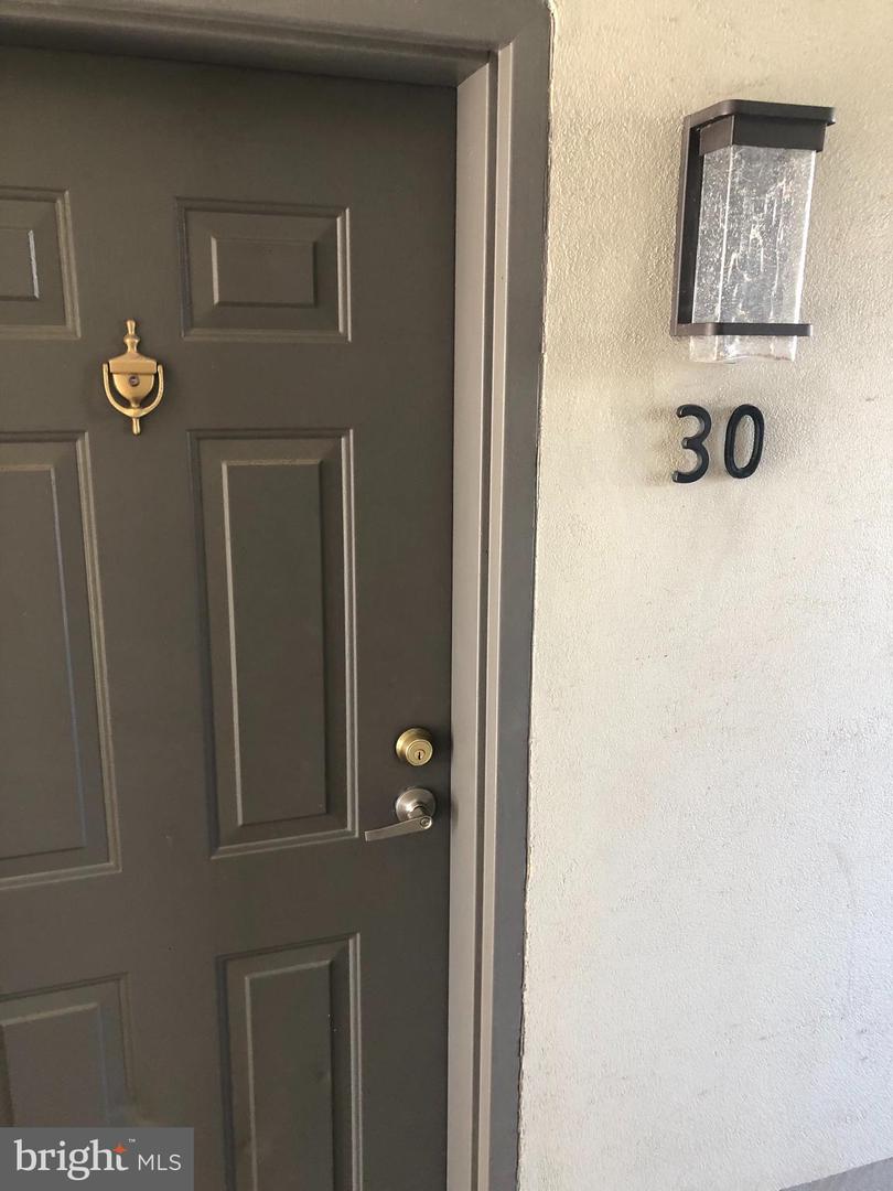 2 Leverington Ave #30