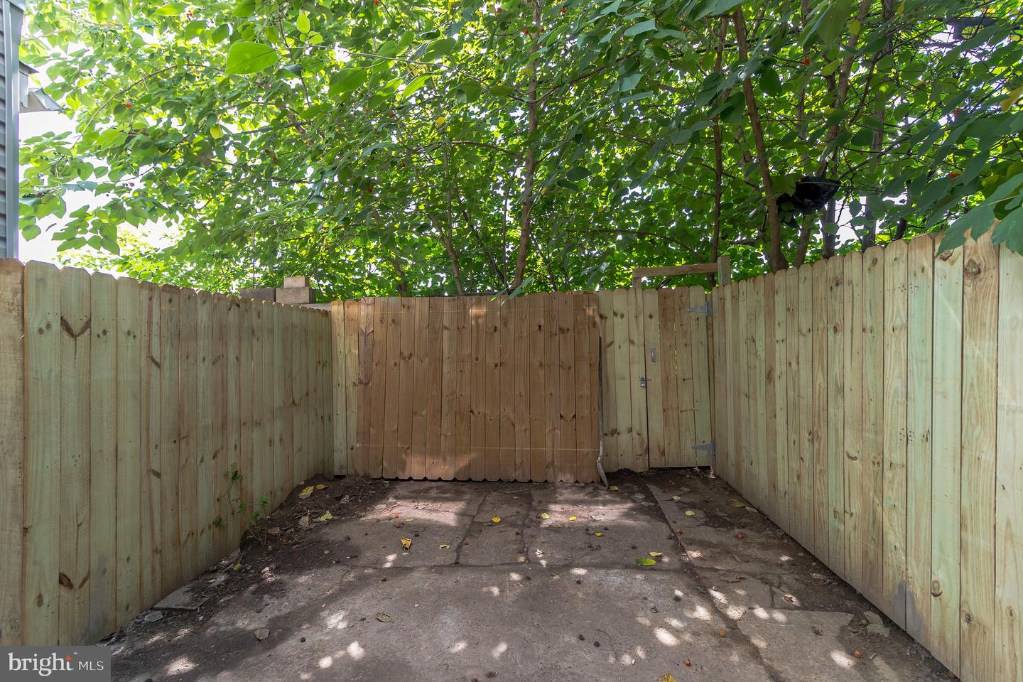 2434 KIMBALL ST