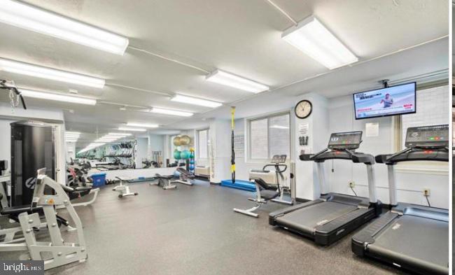 1919 Chestnut St #1610-11