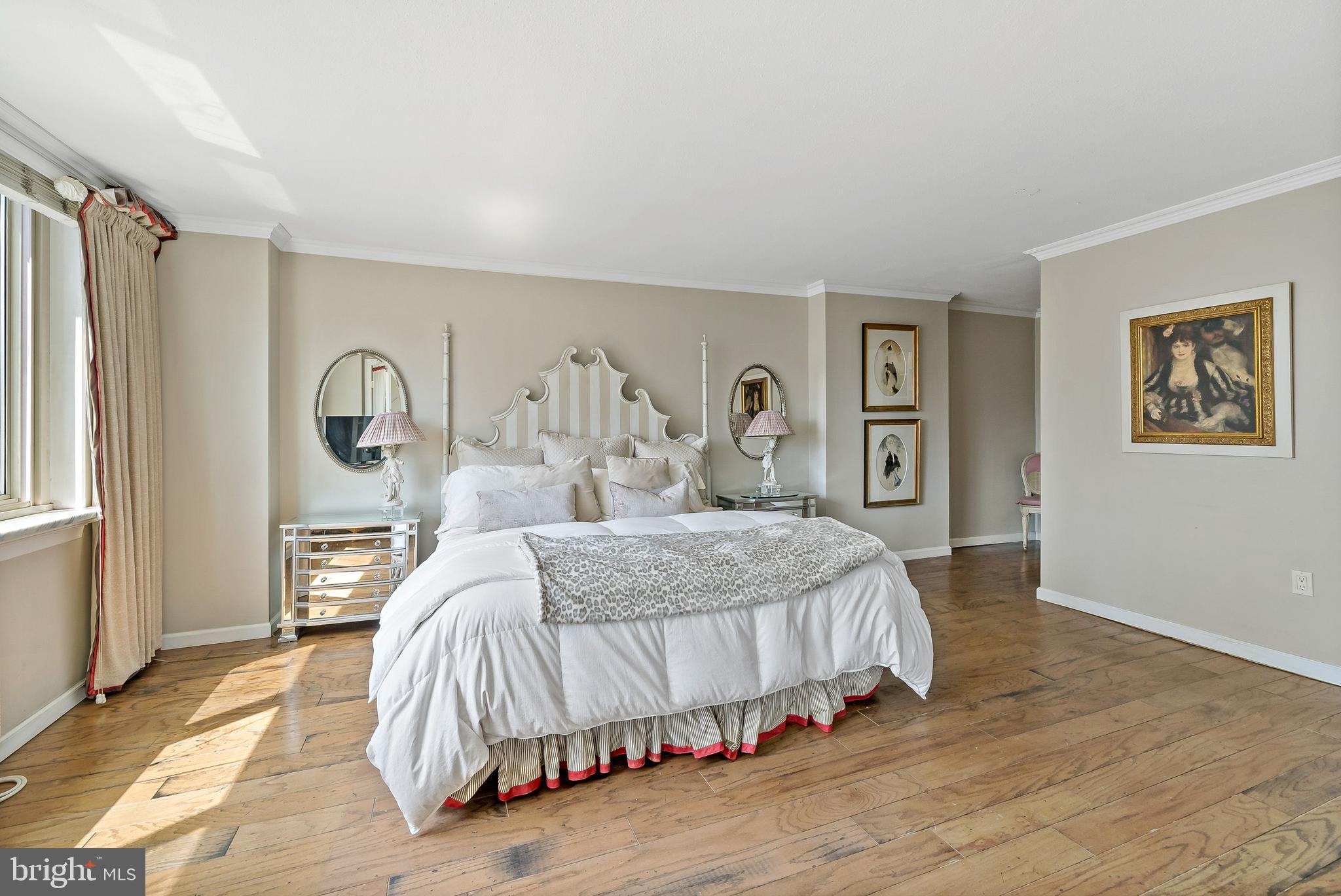 1919 Chestnut St #1610-11