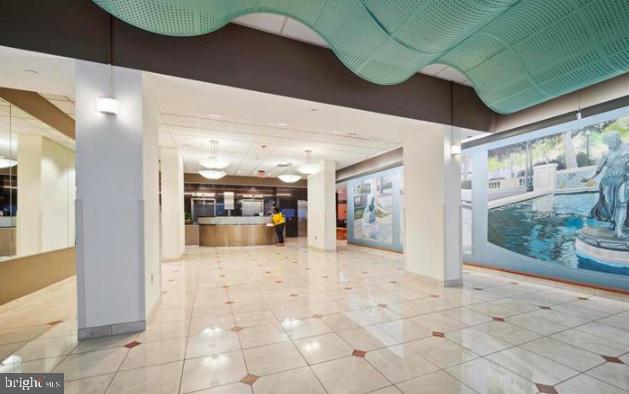 1919 Chestnut St #1610-11