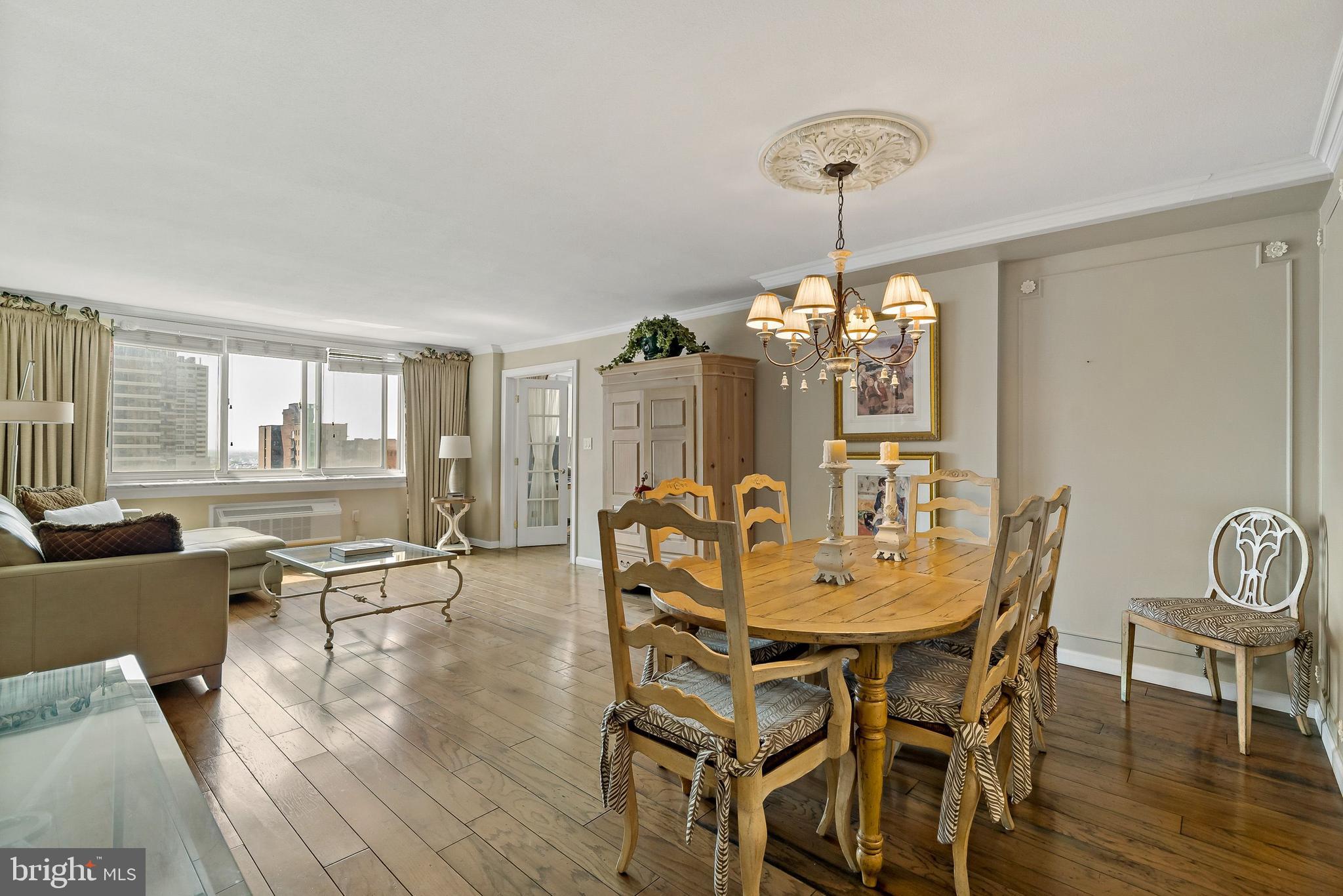 1919 Chestnut St #1610-11