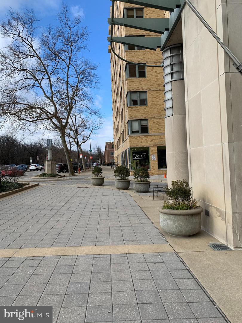 2601 Pennsylvania Ave #842