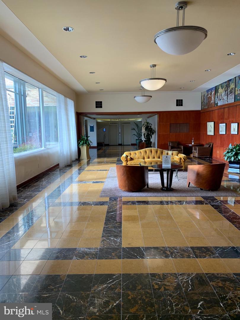 2601 Pennsylvania Ave #842