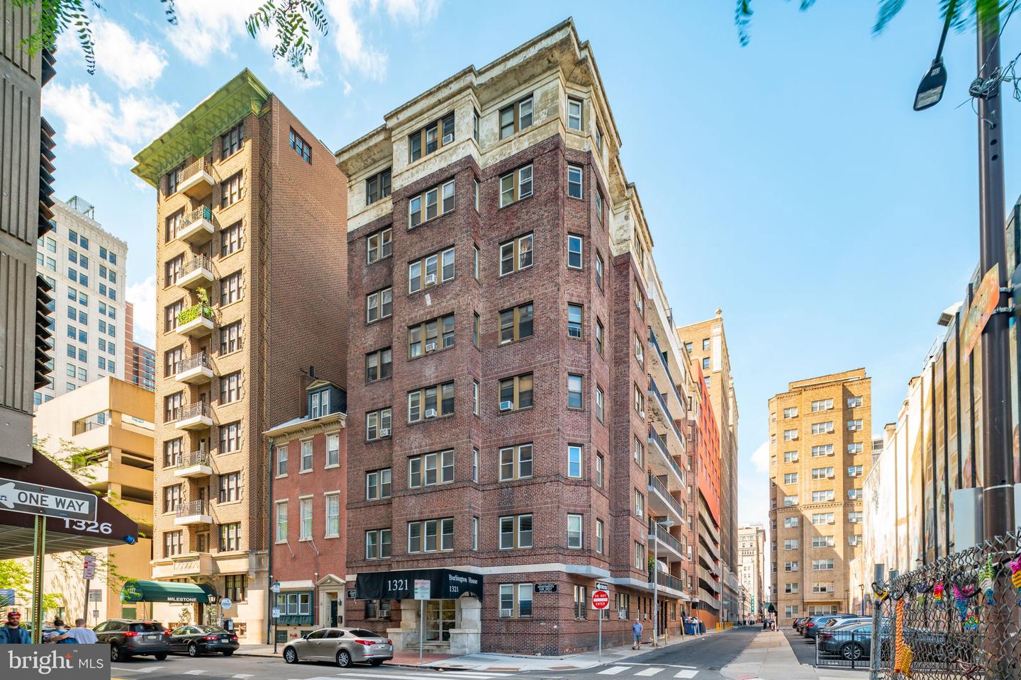 1321-23 Spruce St #4f