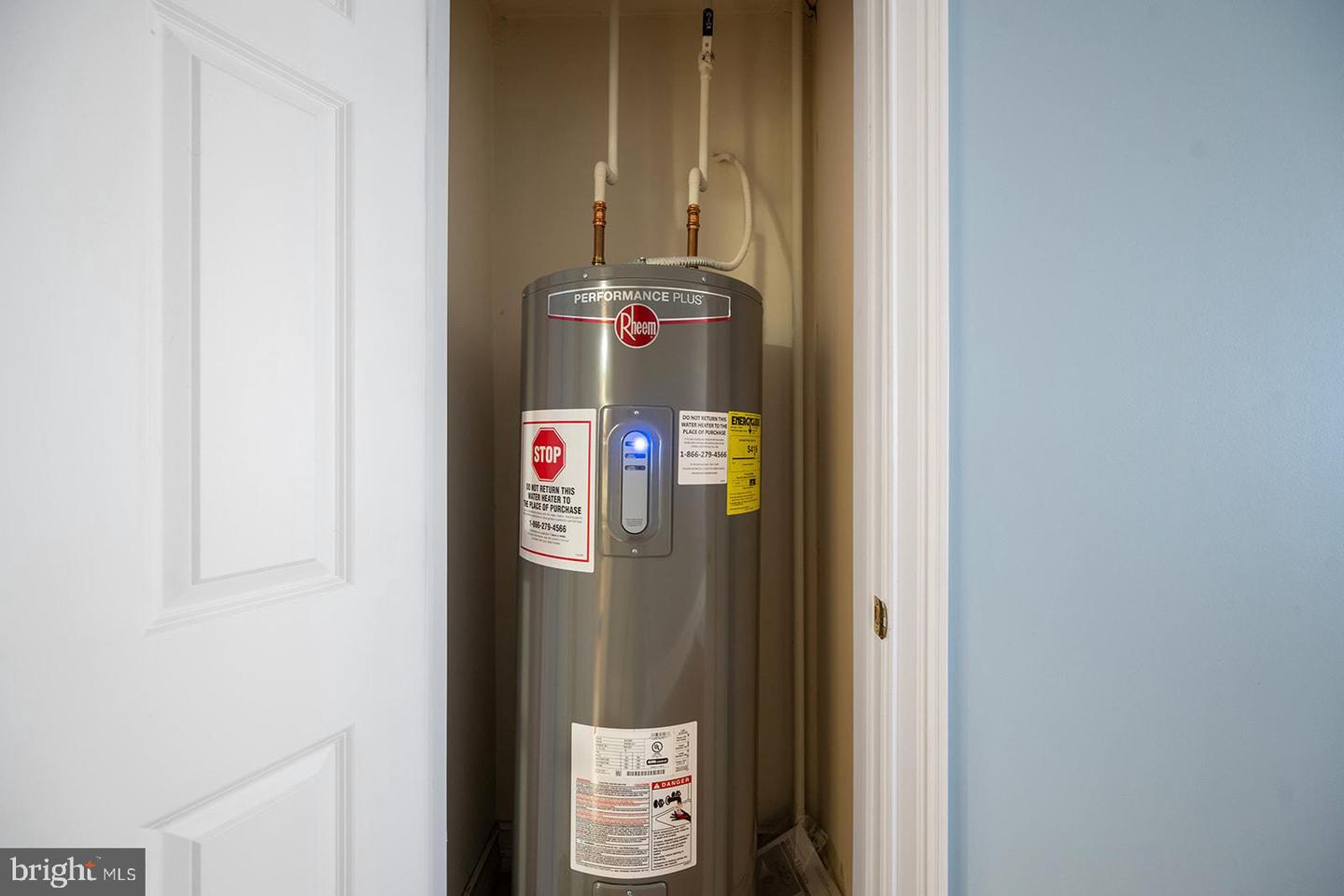 1500 Chestnut St #13e