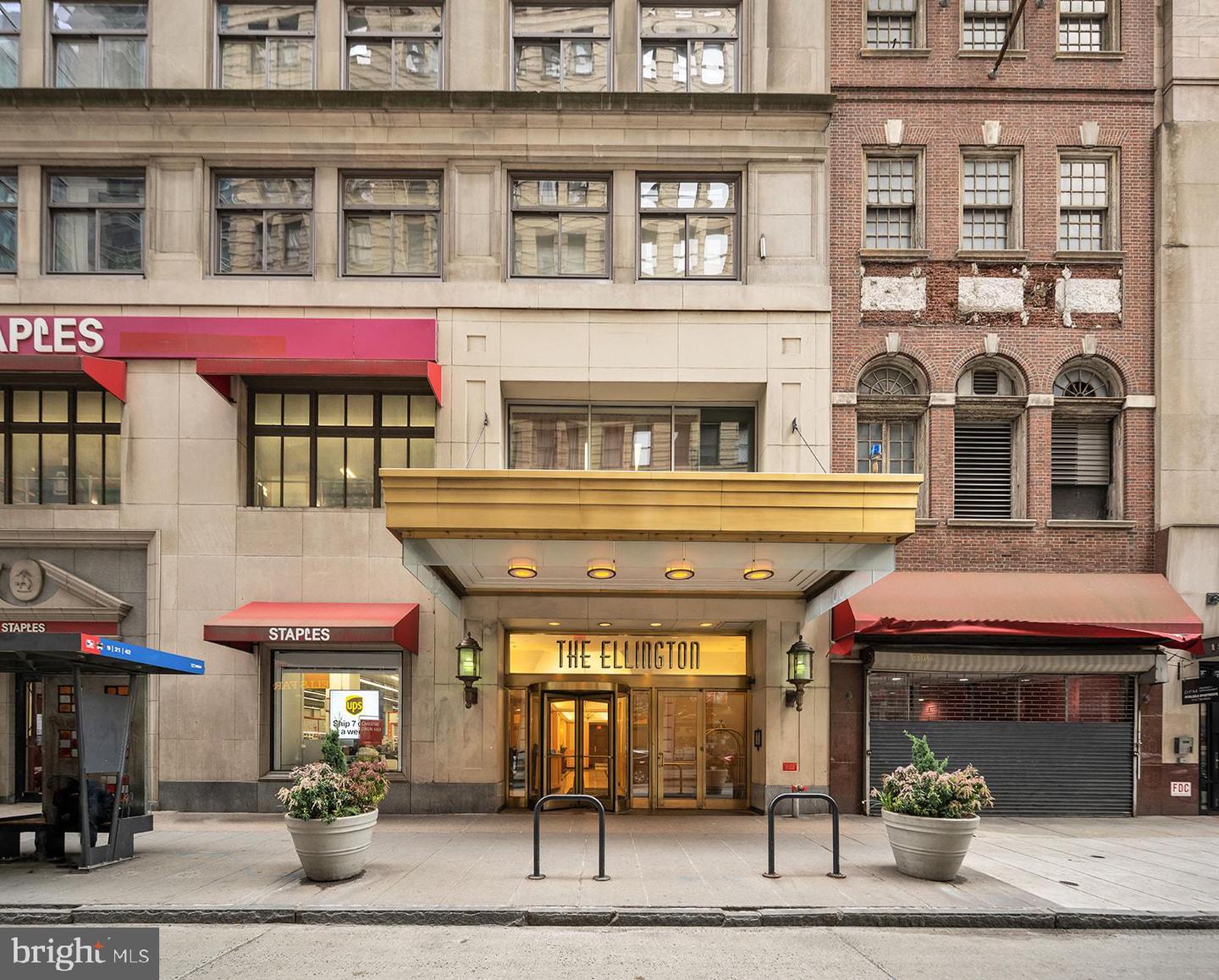 1500 Chestnut St #13e