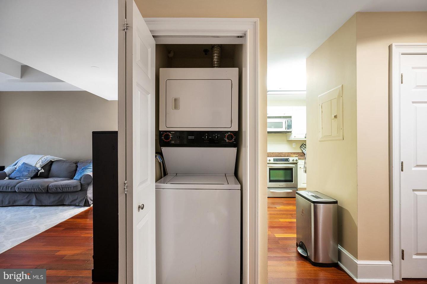 1500 Chestnut St #13e