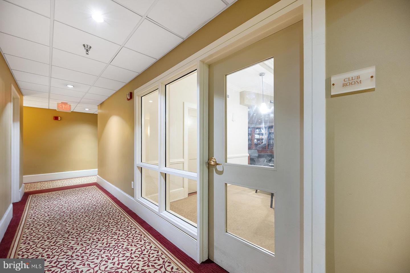 1500 Chestnut St #13e