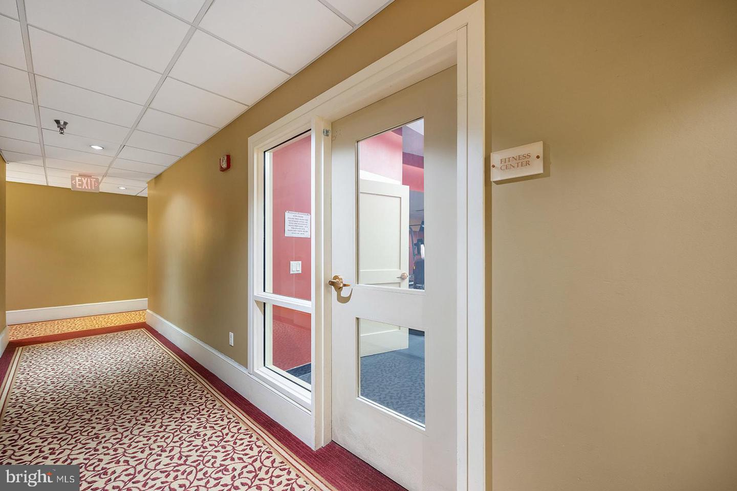 1500 Chestnut St #13e