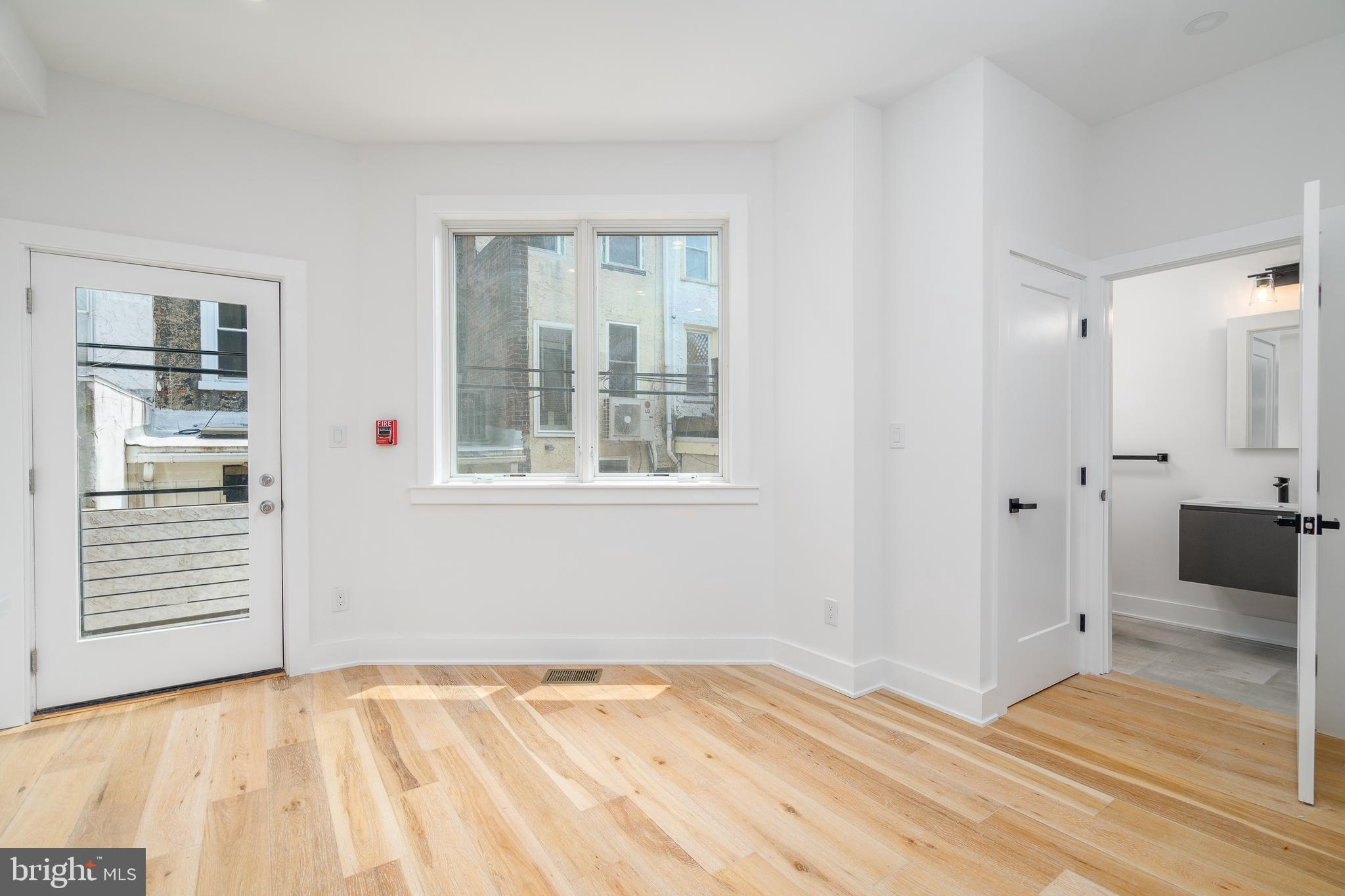 721 N 3rd St #3