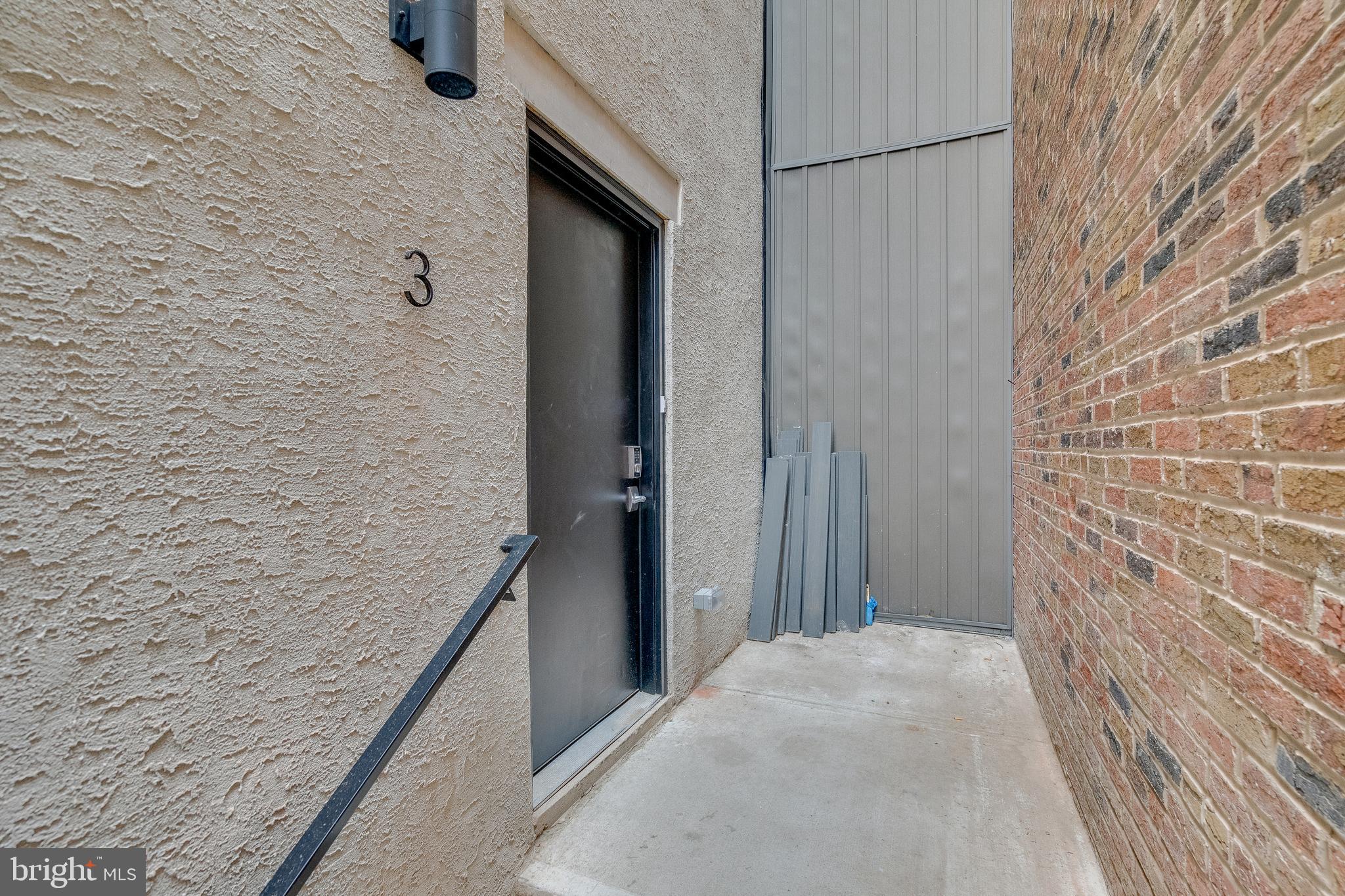 721 N 3rd St #3