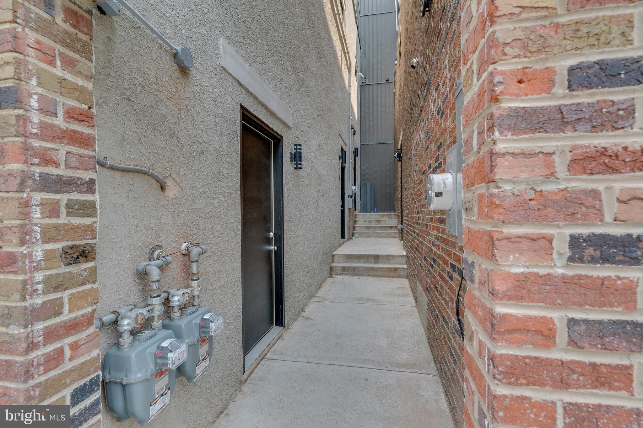 721 N 3rd St #3