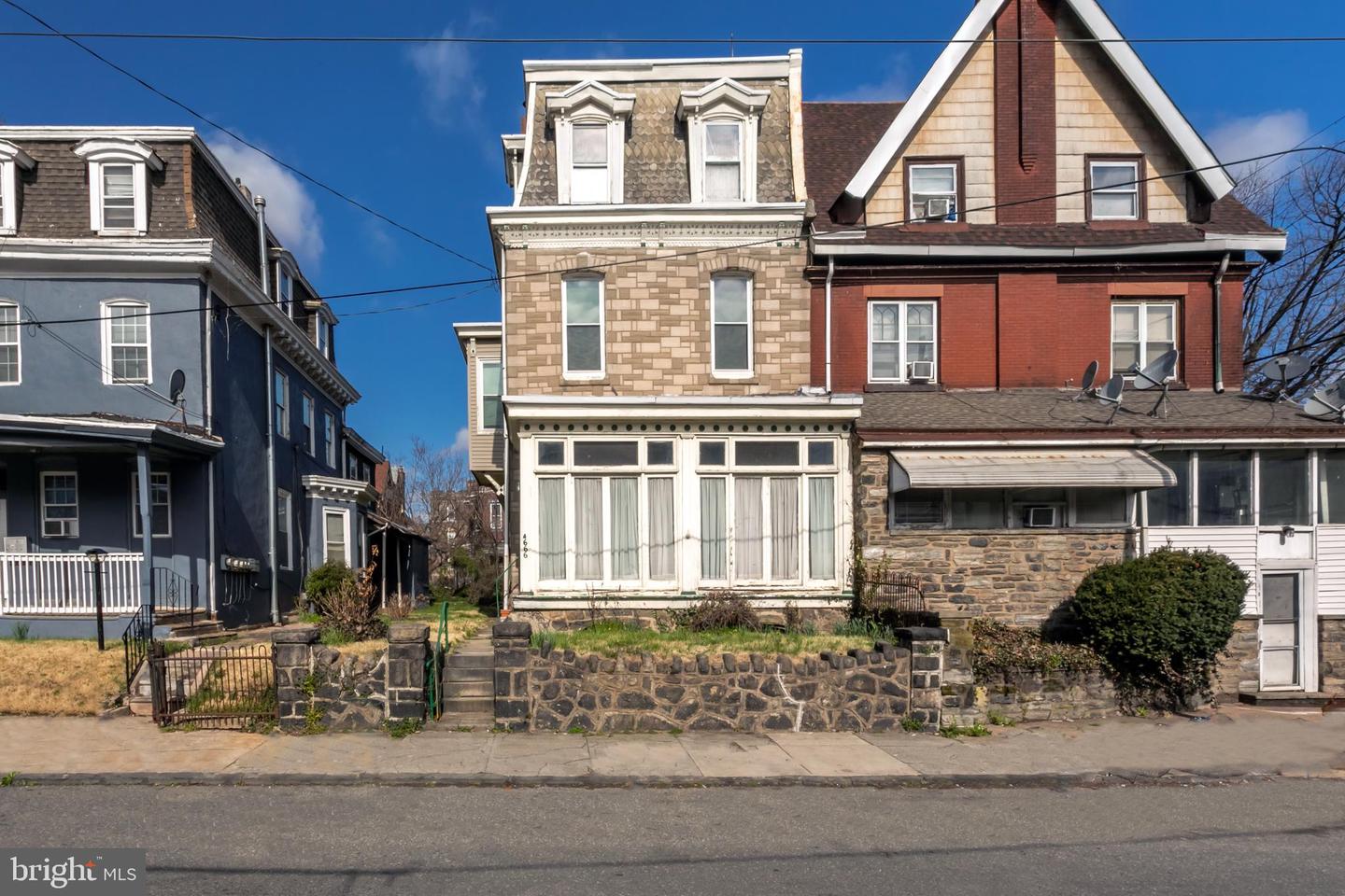 4666 Penn St