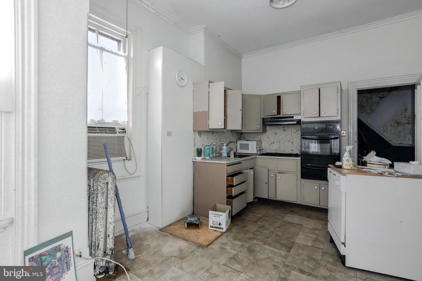 4666 Penn St