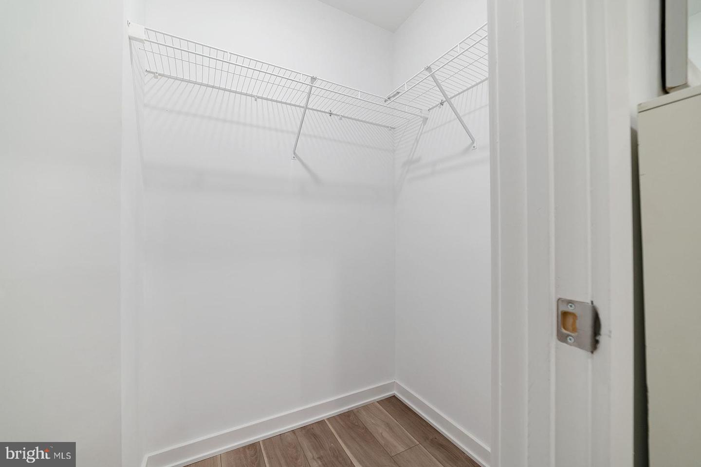 2037 E Lehigh Ave #54c