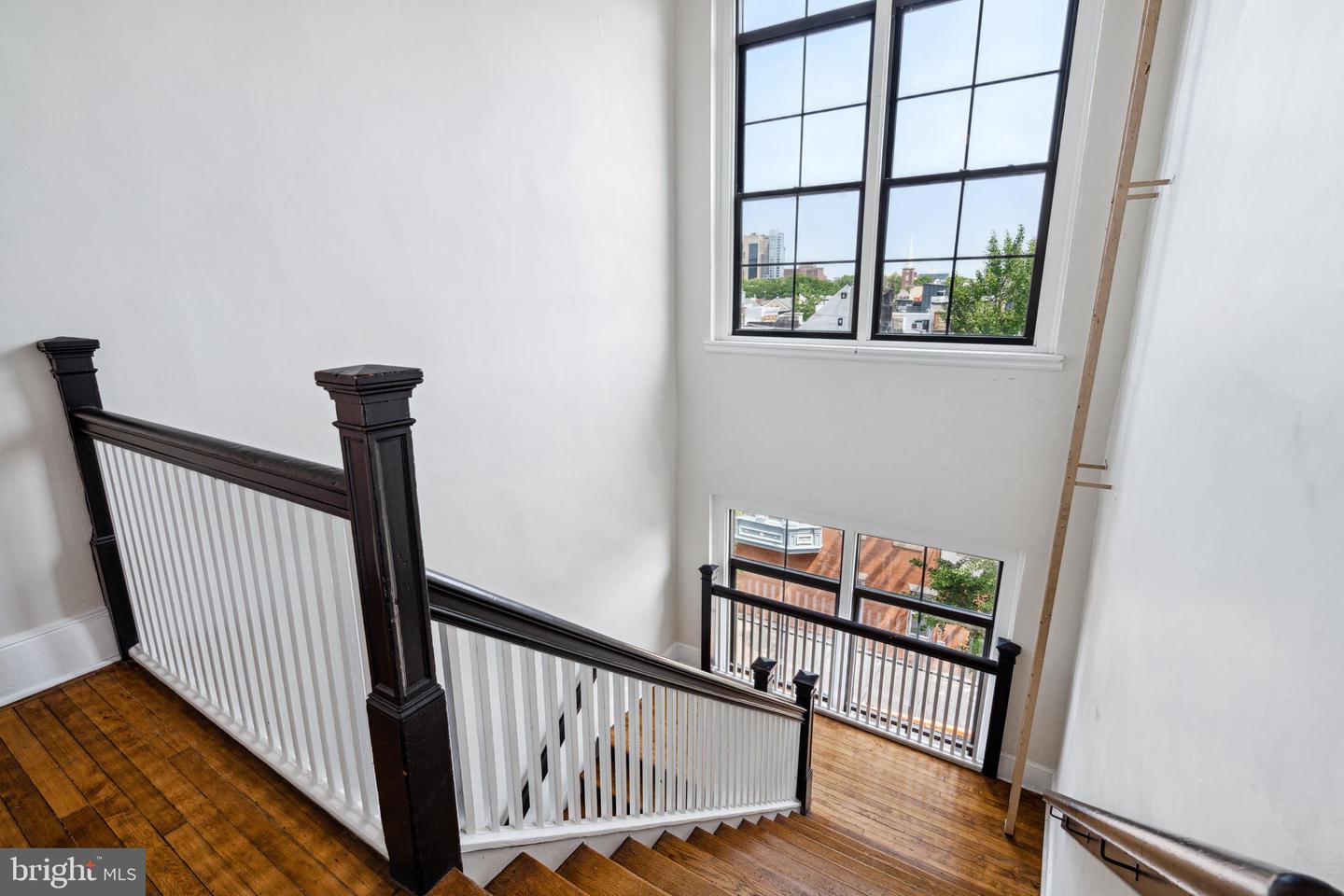 246 Fitzwater St #4a