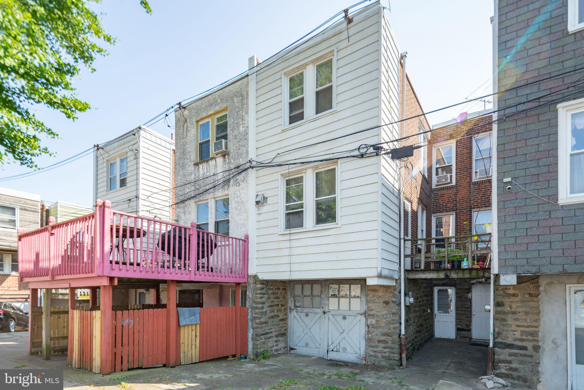 527 van Kirk St