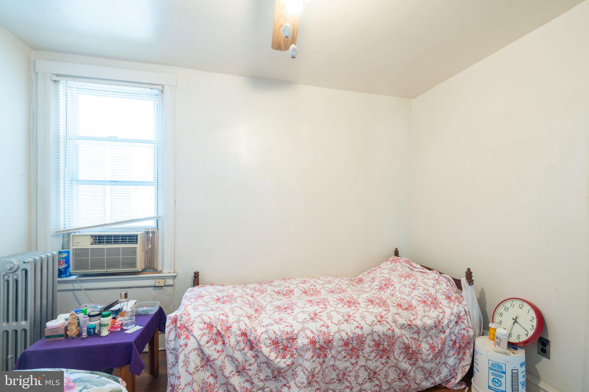 527 van Kirk St
