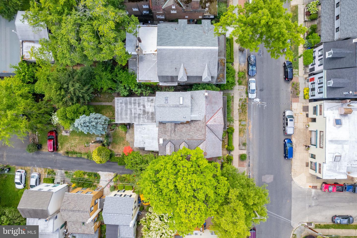 34 W Willow Grove Ave