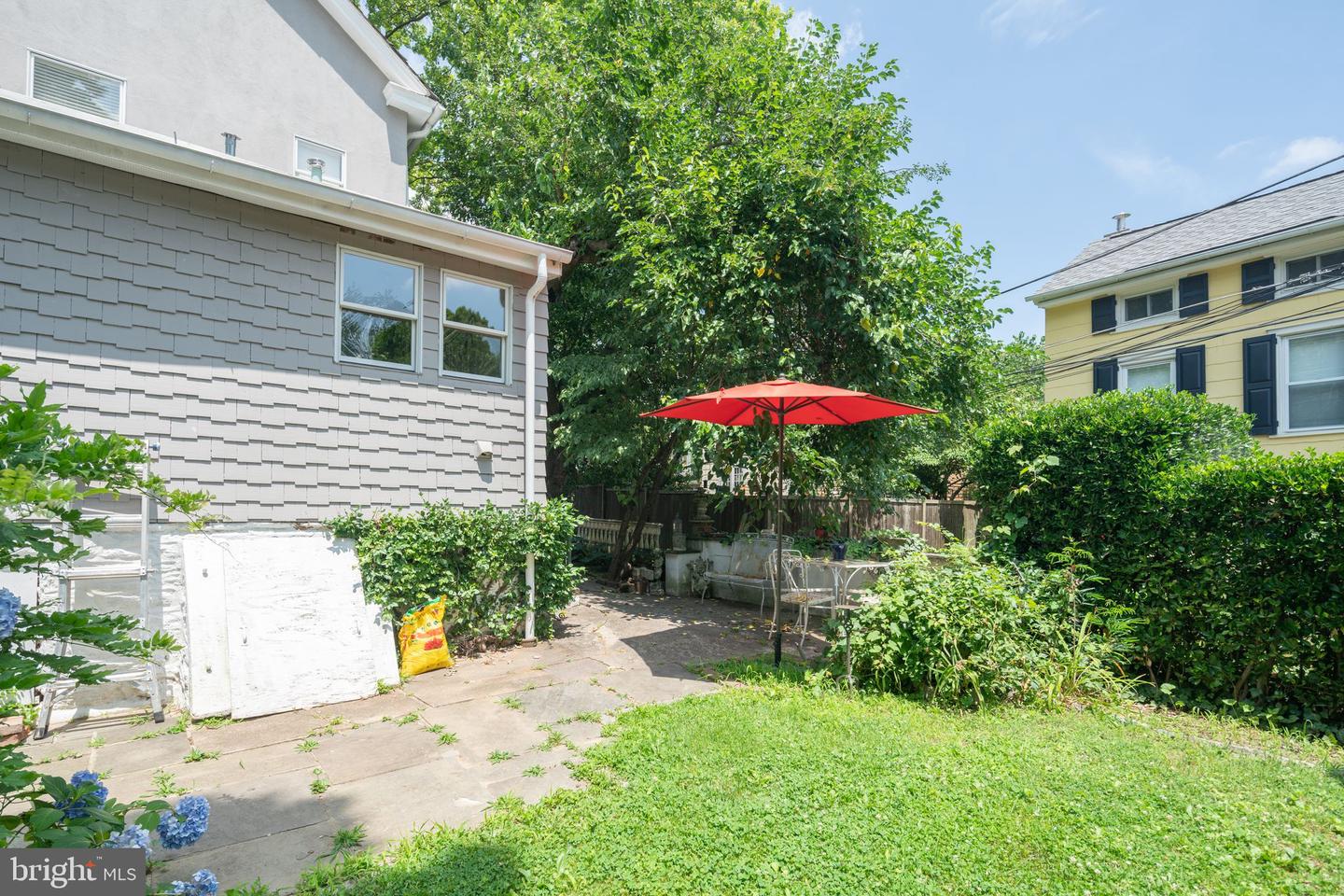 34 W Willow Grove Ave