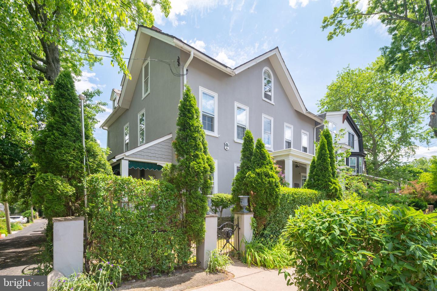 34 W Willow Grove Ave
