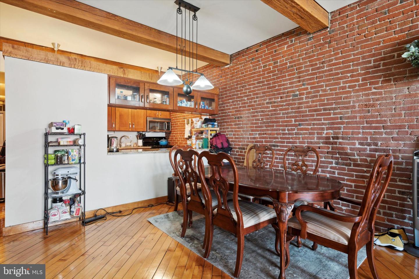 122-24 Chestnut St #401