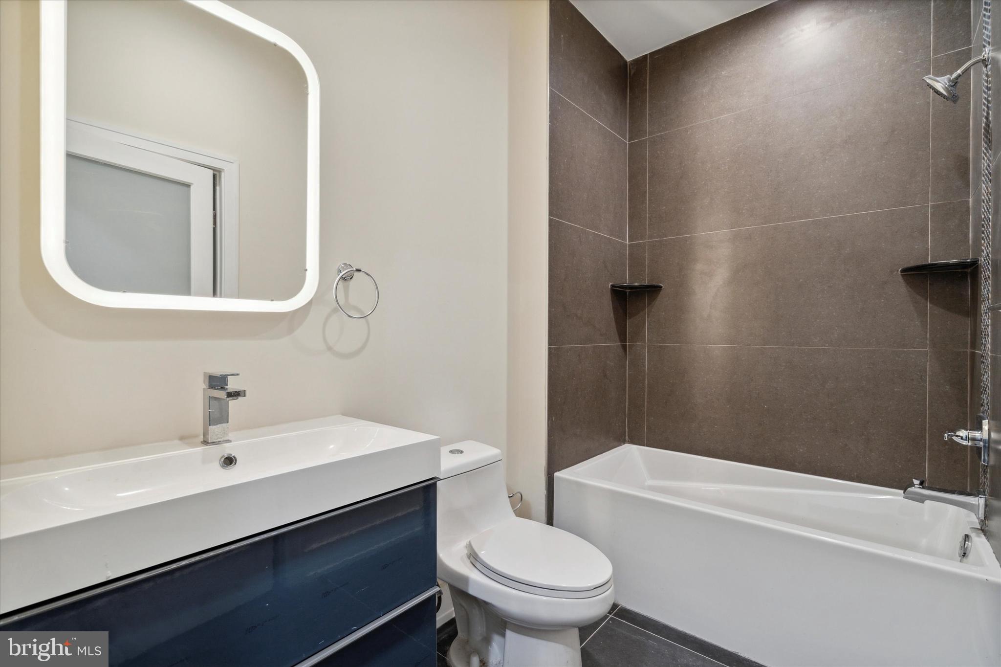 1500-10 N Palethorp St #B