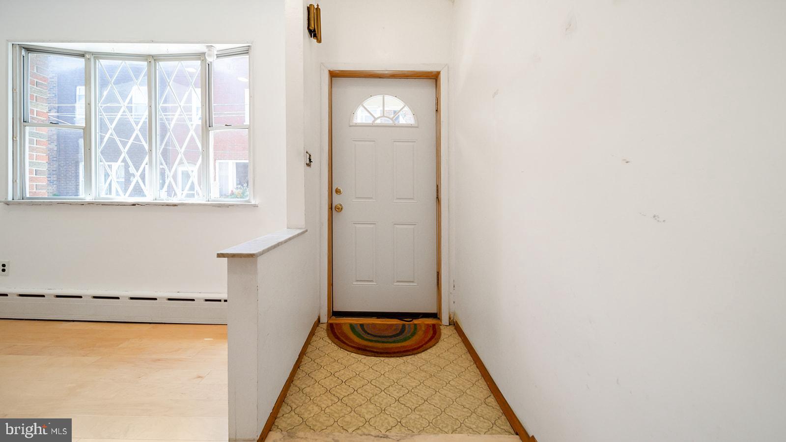 2111 S Rosewood St