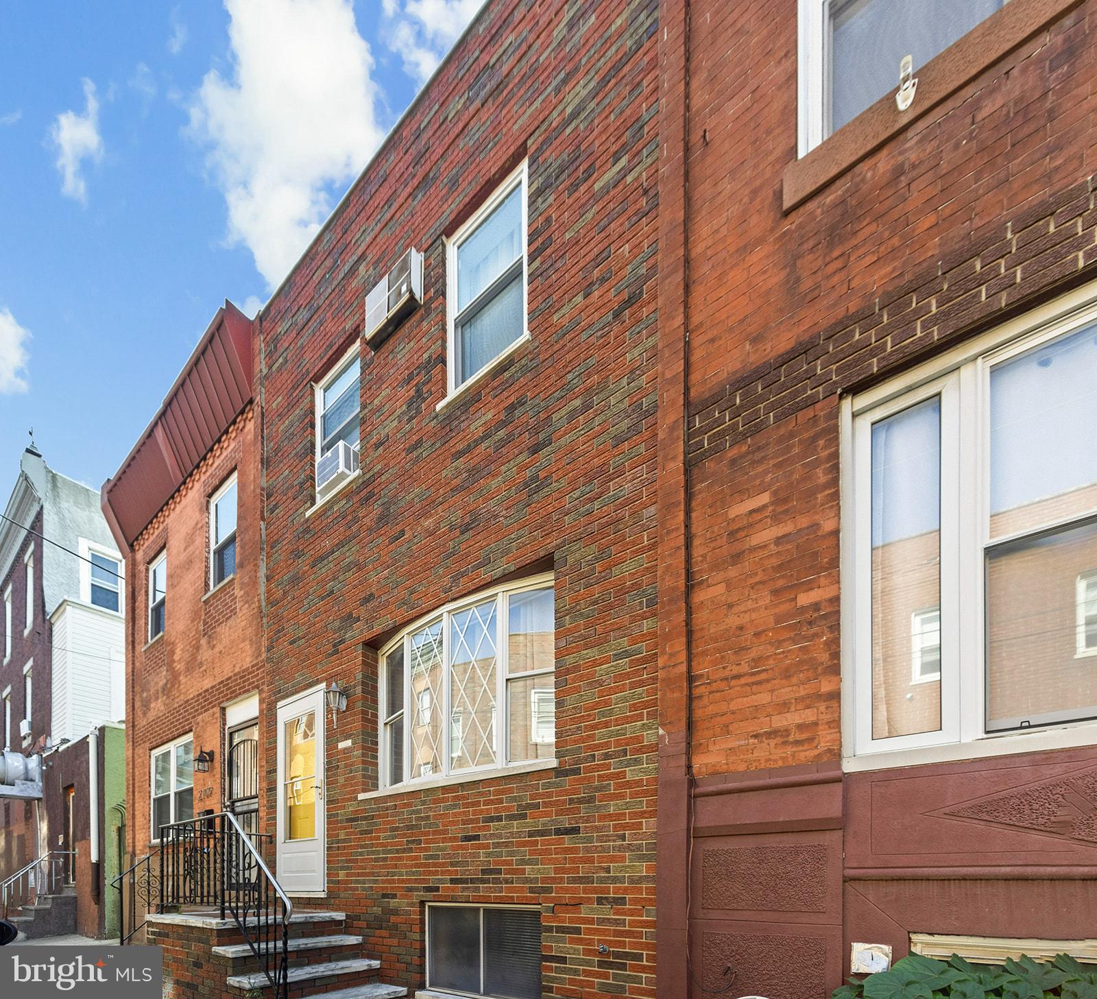 2111 S Rosewood St
