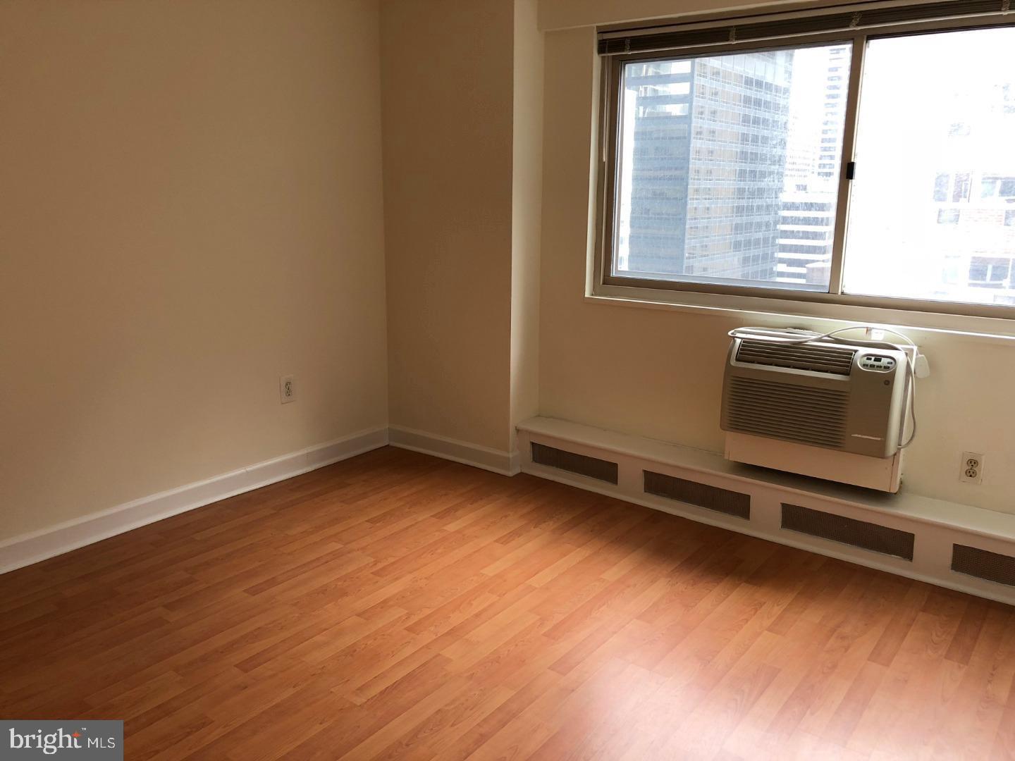 2101-17 Chestnut St #1420