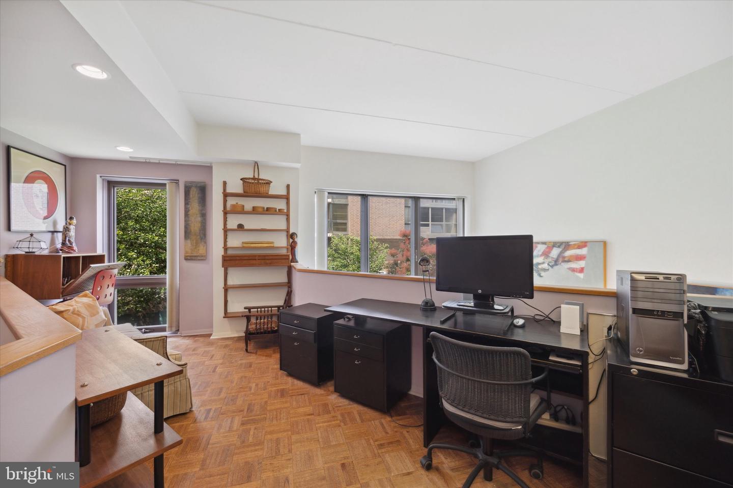 532 Manning Walk #3