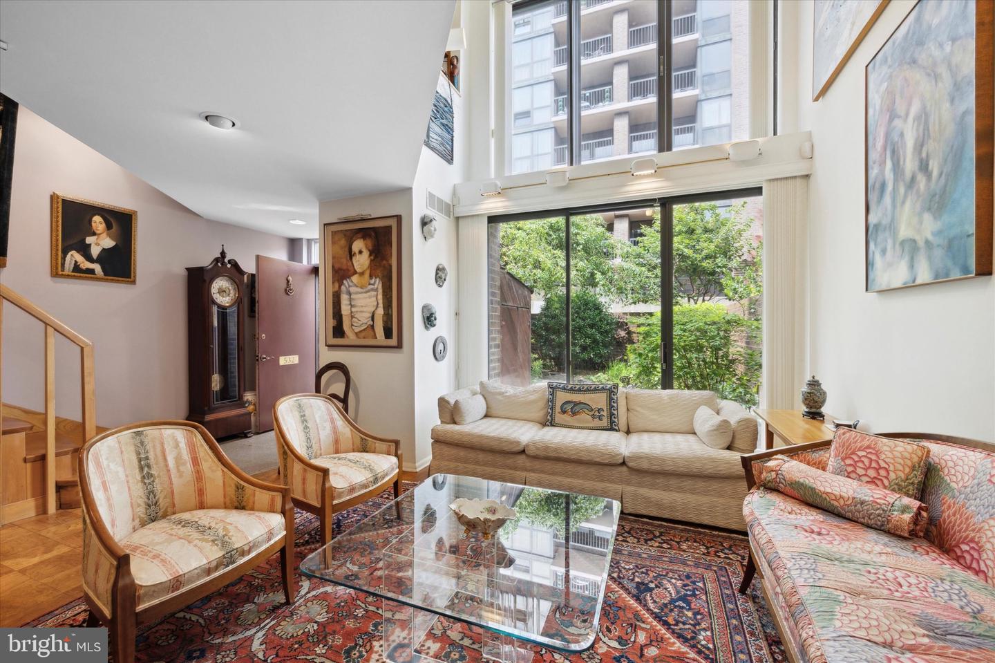 532 Manning Walk #3