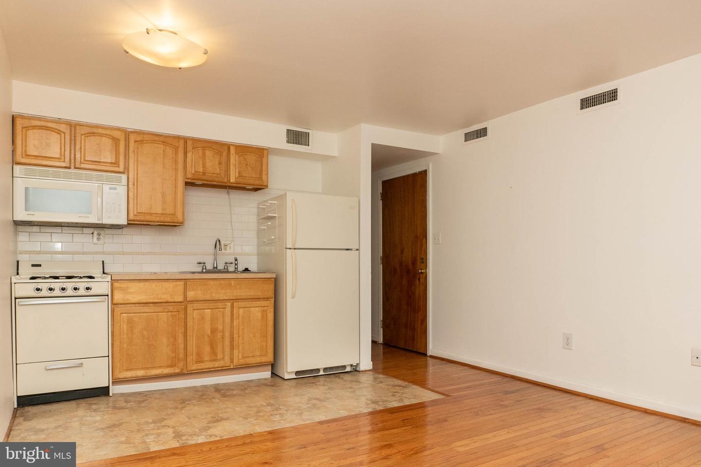 1818 South St #2nd Floor