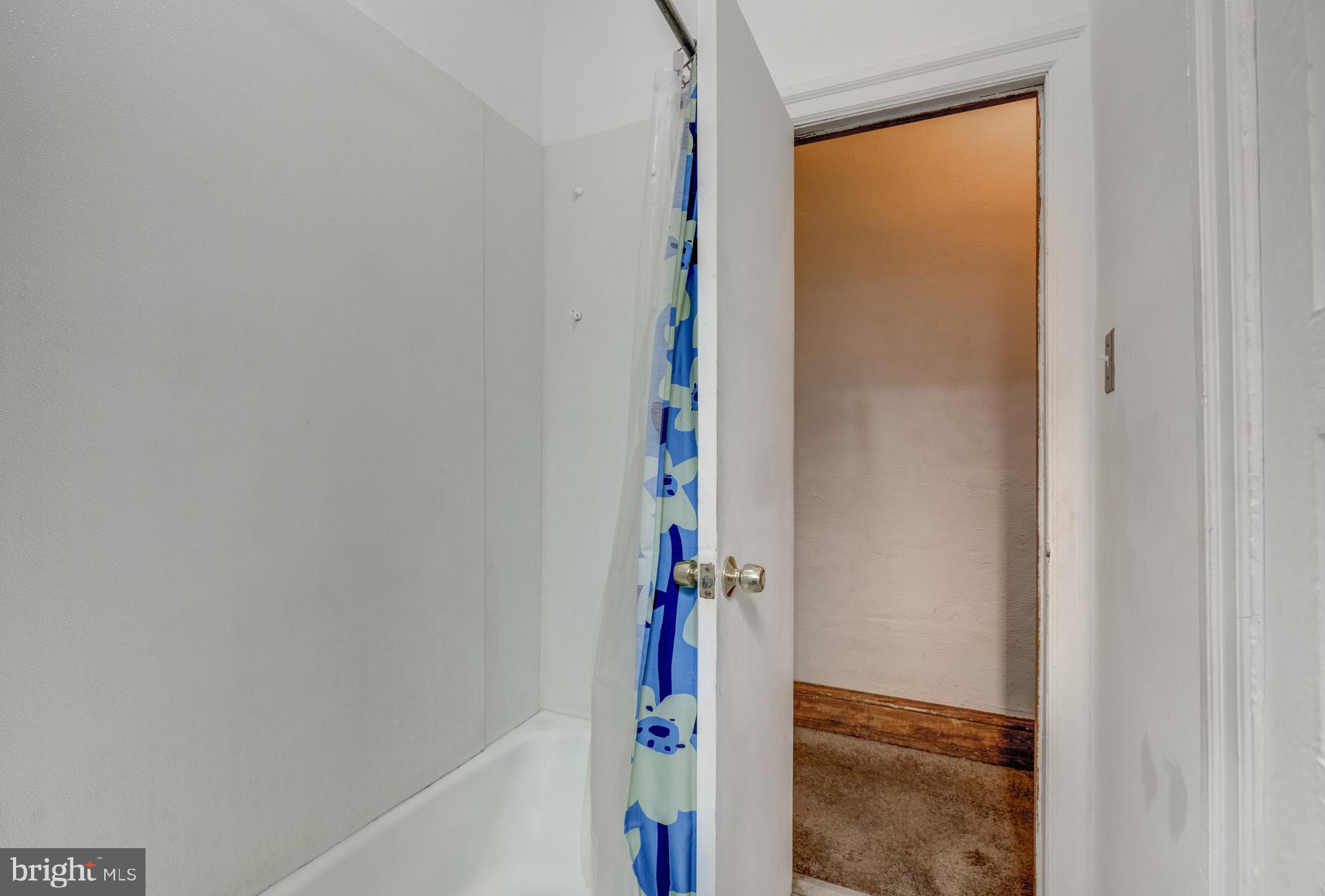540 W Somerville Ave