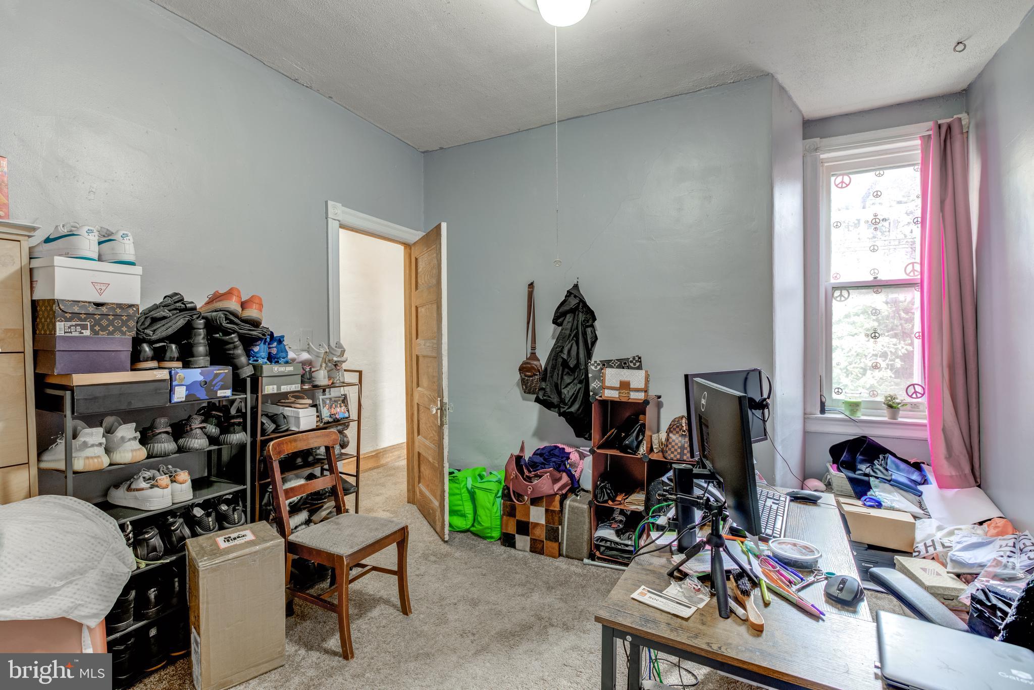 540 W Somerville Ave