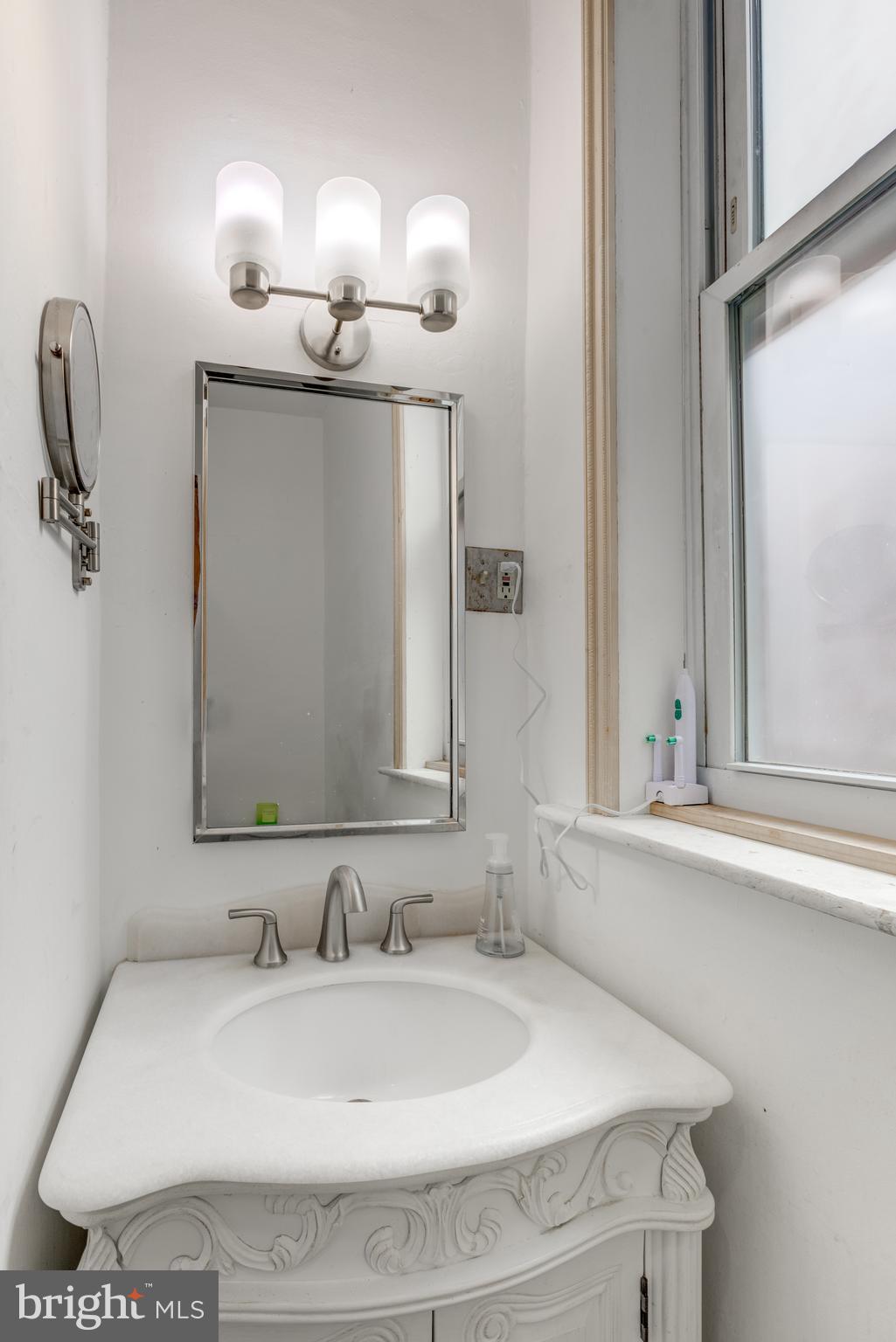 540 W Somerville Ave