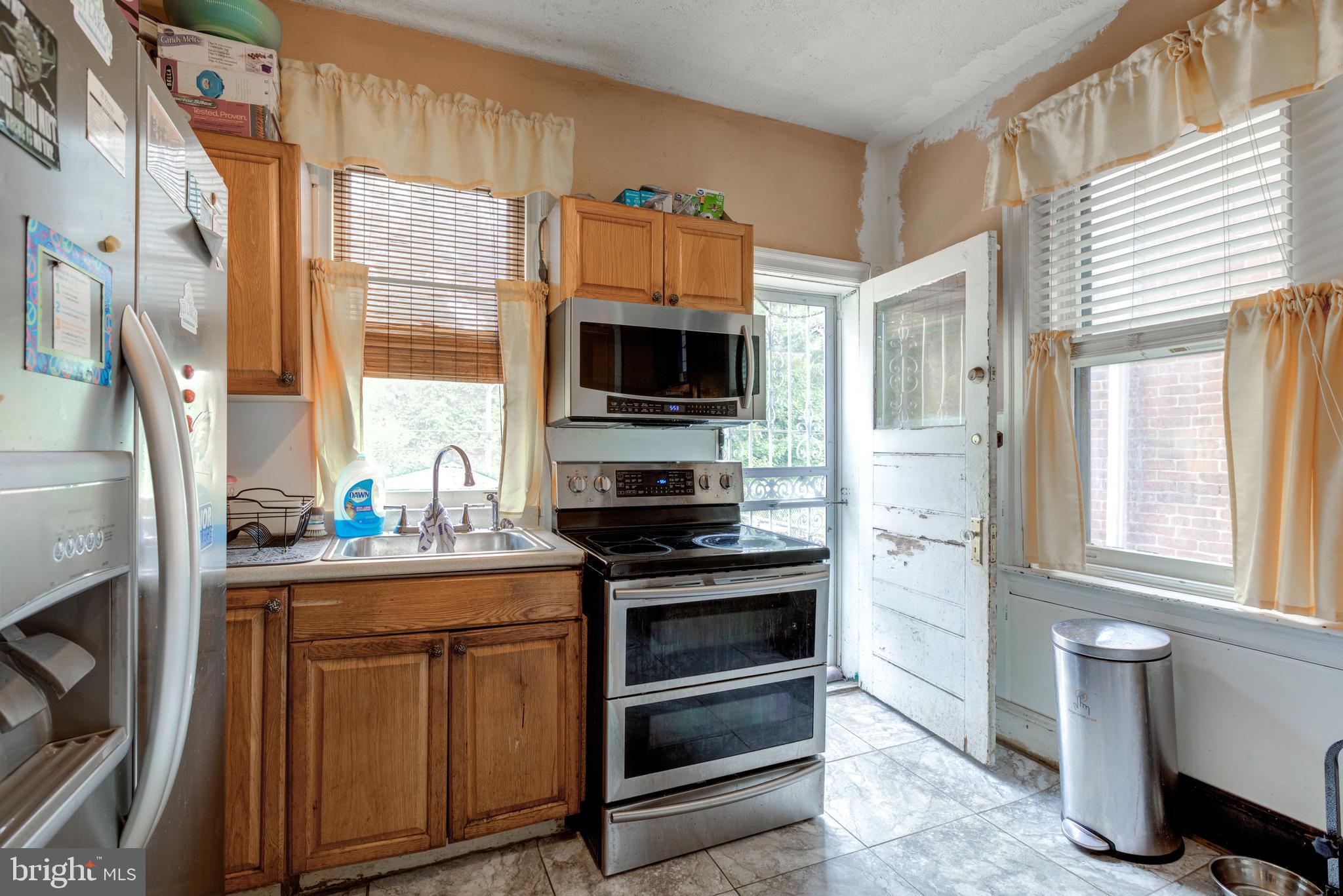 540 W Somerville Ave