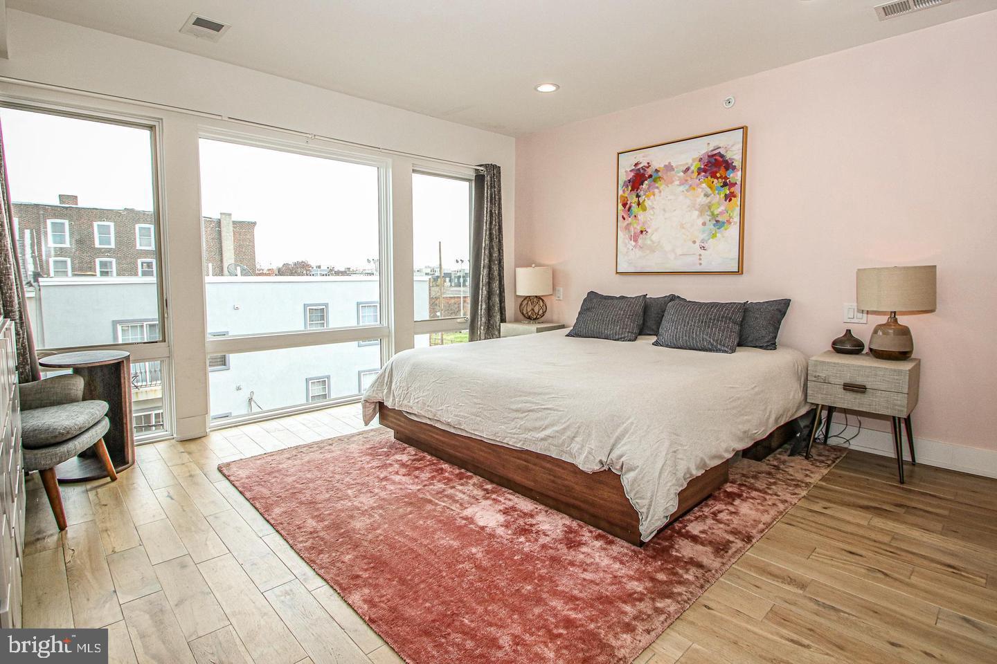 1504 N Hancock