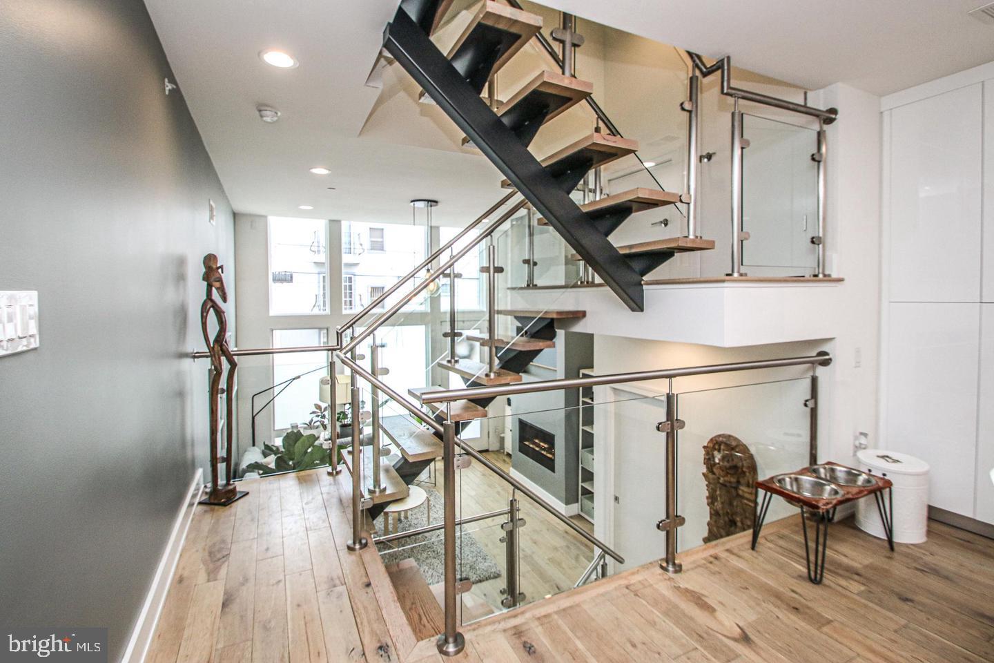 1504 N Hancock