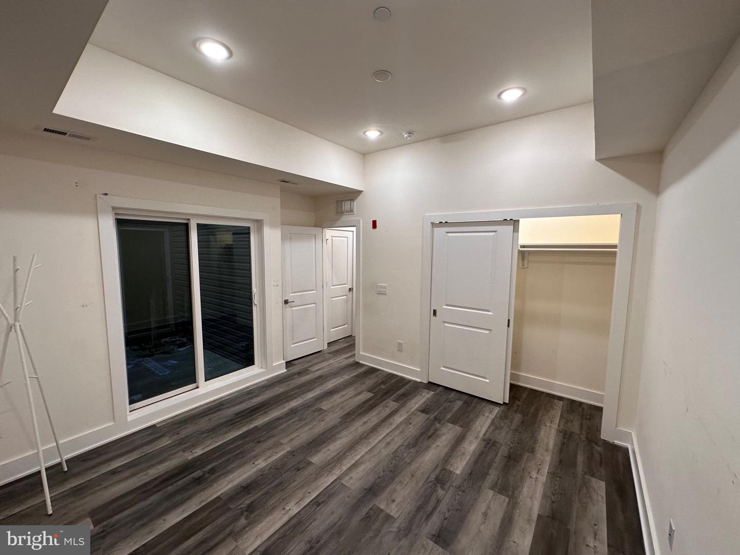 518 W Montgomery Ave #5